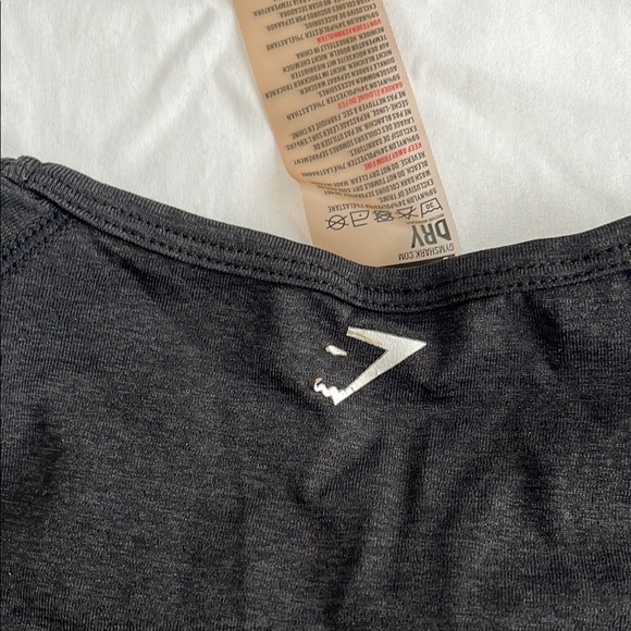 Gymshark Seamless Black Long Sleeve Crop Top - Picture 4 of 5